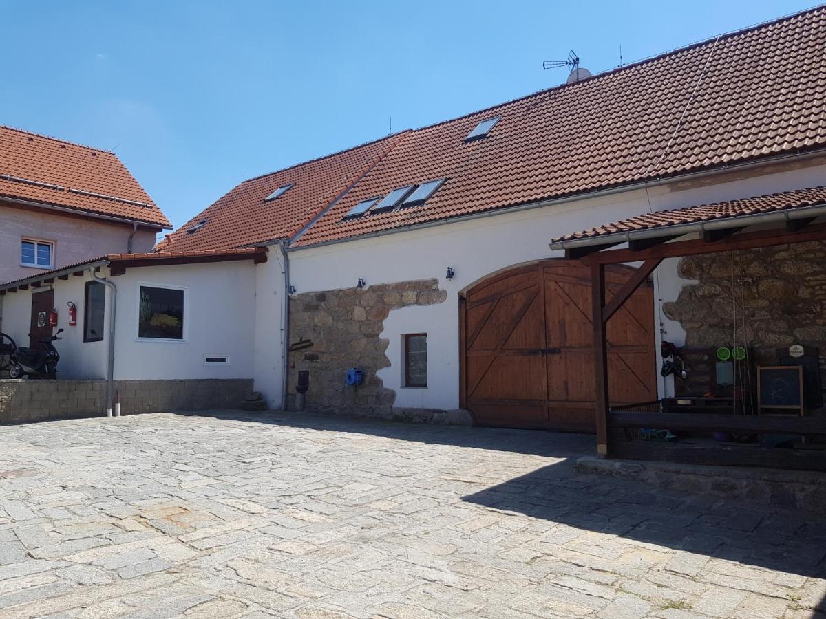 Penzion na statku Březová Brezova  Esterno foto